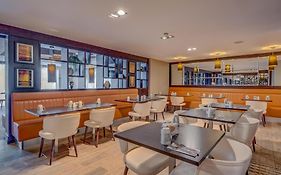 Doubletree By Hilton London Ealing